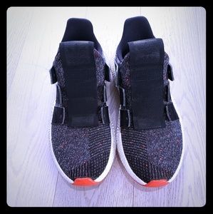 Adidas orange gray sneakers